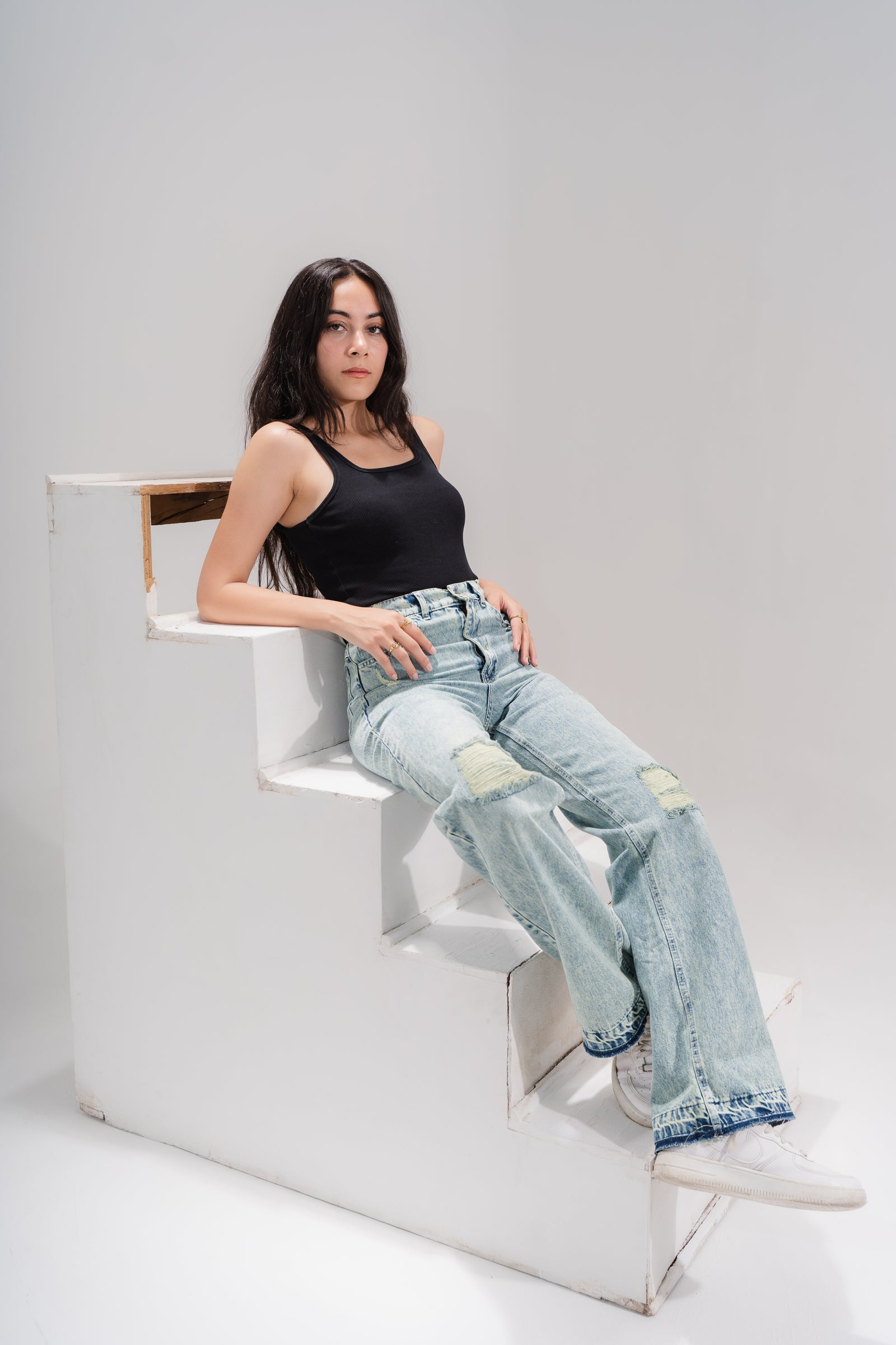 Destroyed vintage straight leg jeans